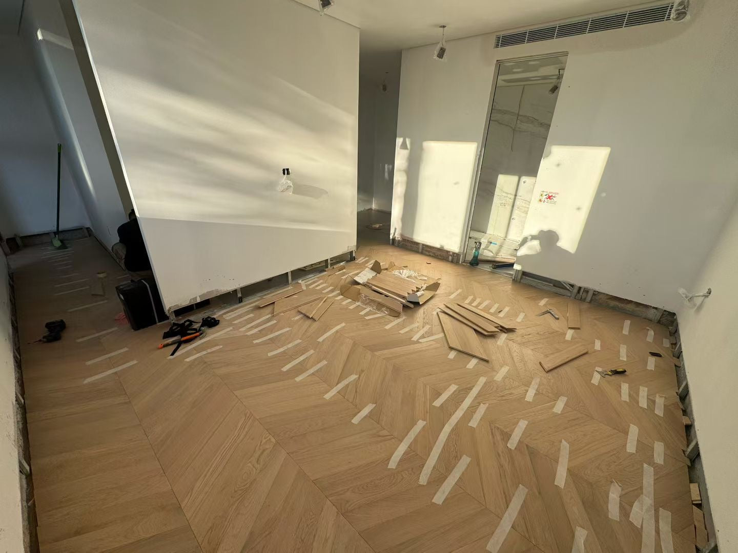 Herringbone/Chervon Engineered Timber